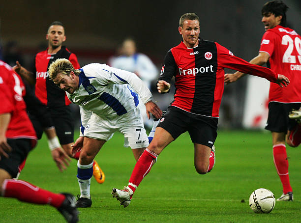 赛场表现与 赛场表现与