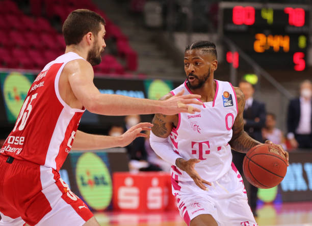 广厦男篮一 广厦男篮一