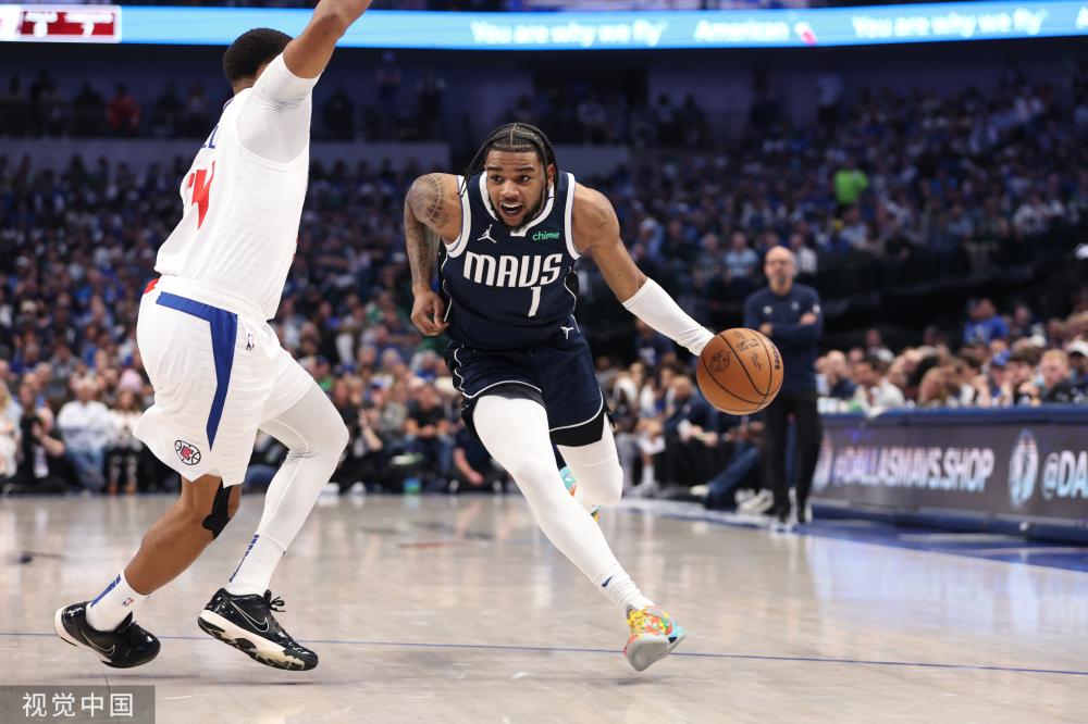 坐镇主场迎 坐镇主场迎